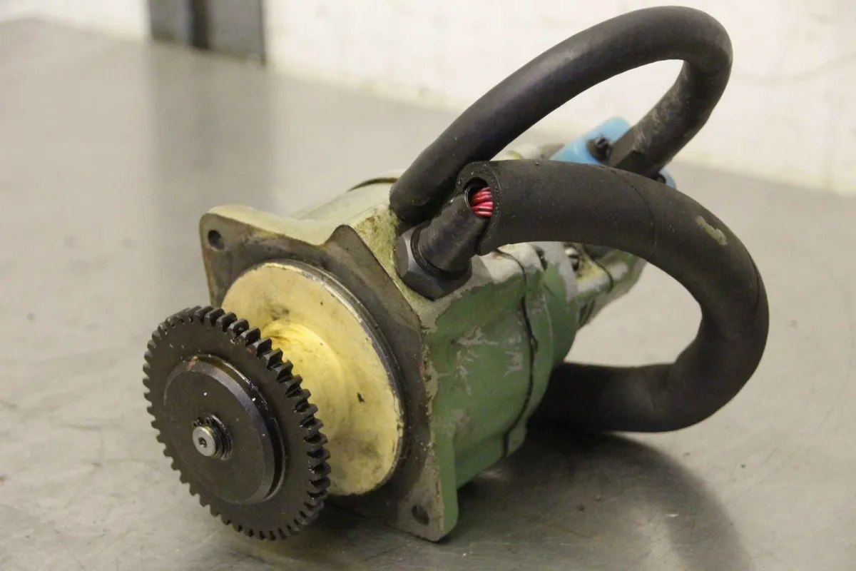 CAENAHO B CCCP PA-09 RD-09 110 V Getriebemotor 1,27 Hm 137 U/min