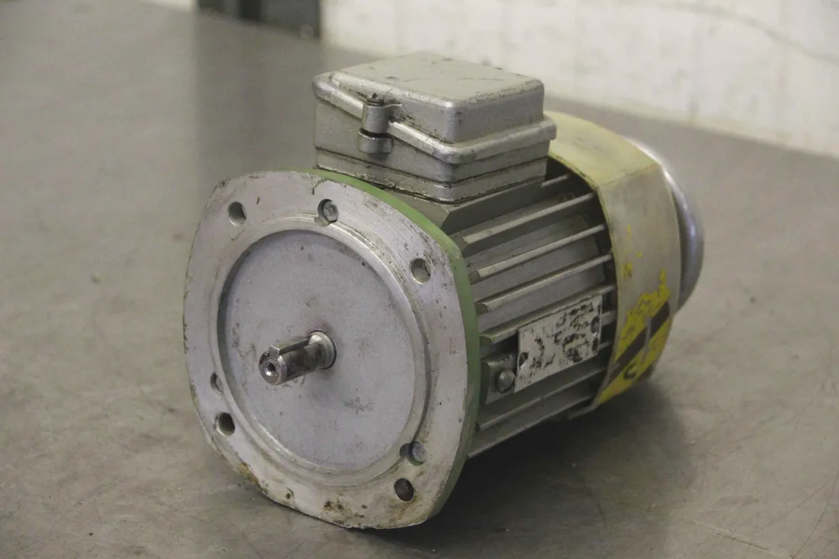 VEM 3000 U/min B5 Elektromotor 0,18 kW 3000 U/min