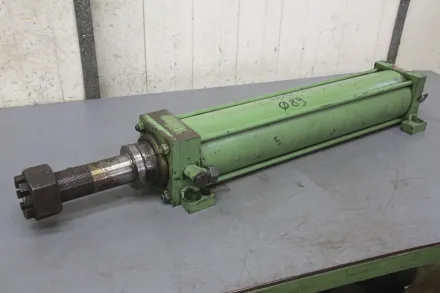 Parker Hub 600 mm C-3LRLS29MC Hydraulikzylinder – RESALE