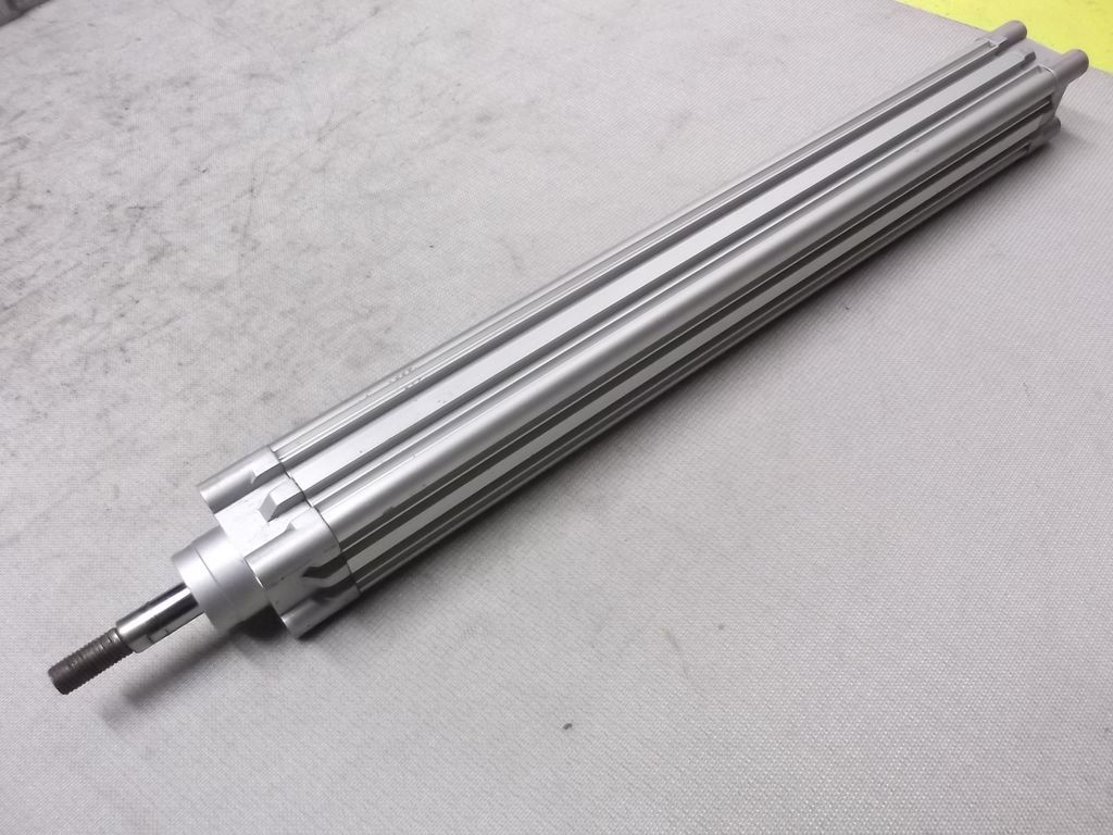 Festo Hubweg 323 mm Pneumatikzylinder