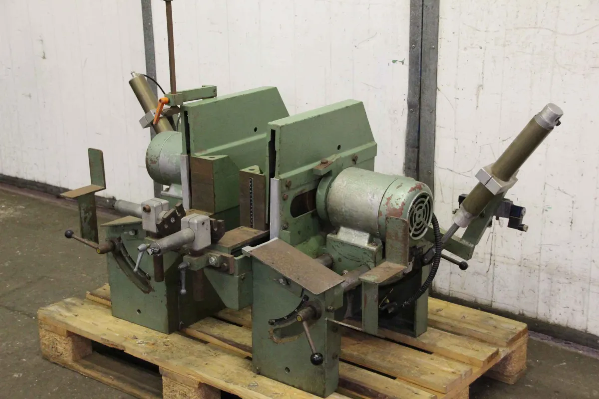 2,5 kW 2850 U/min Doppelgehrungssäge (nur Sägeeinheiten)