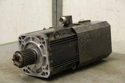 Indramat Schleicher MAC112B-1-PD-2-C/130-A-1/S005 Permanent Magnet Motor – RESALE