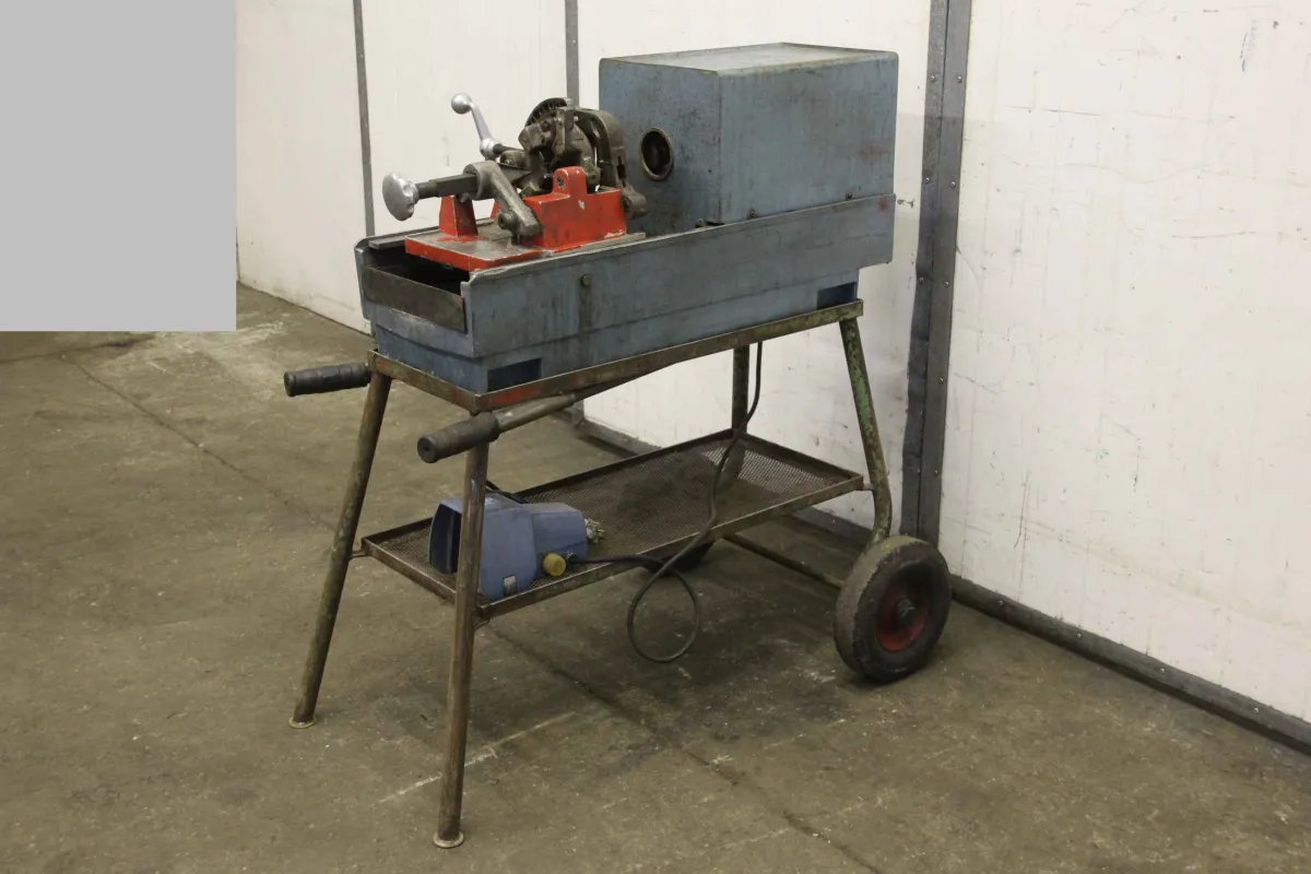Collins 22 A 2 inch threading machine