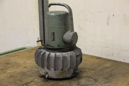 Veb FM 119/65 Seitenkanalverdichter 0,25 kW – RESALE