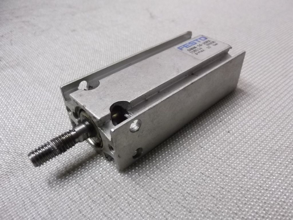 Festo DMM-16-20PA Kompaktzylinder