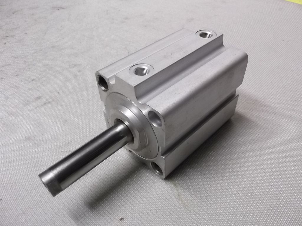 Rexroth 0 822 010 867 Pneumatikzylinder