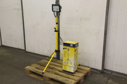 Schwabe 500 W Halogen Strahler – RESALE