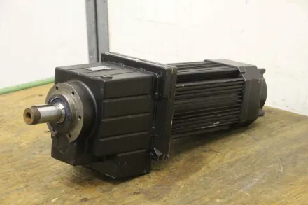 Lenze MDFKARS080-22 Servomotor 3,9 kW 197,4 U/min – RESALE