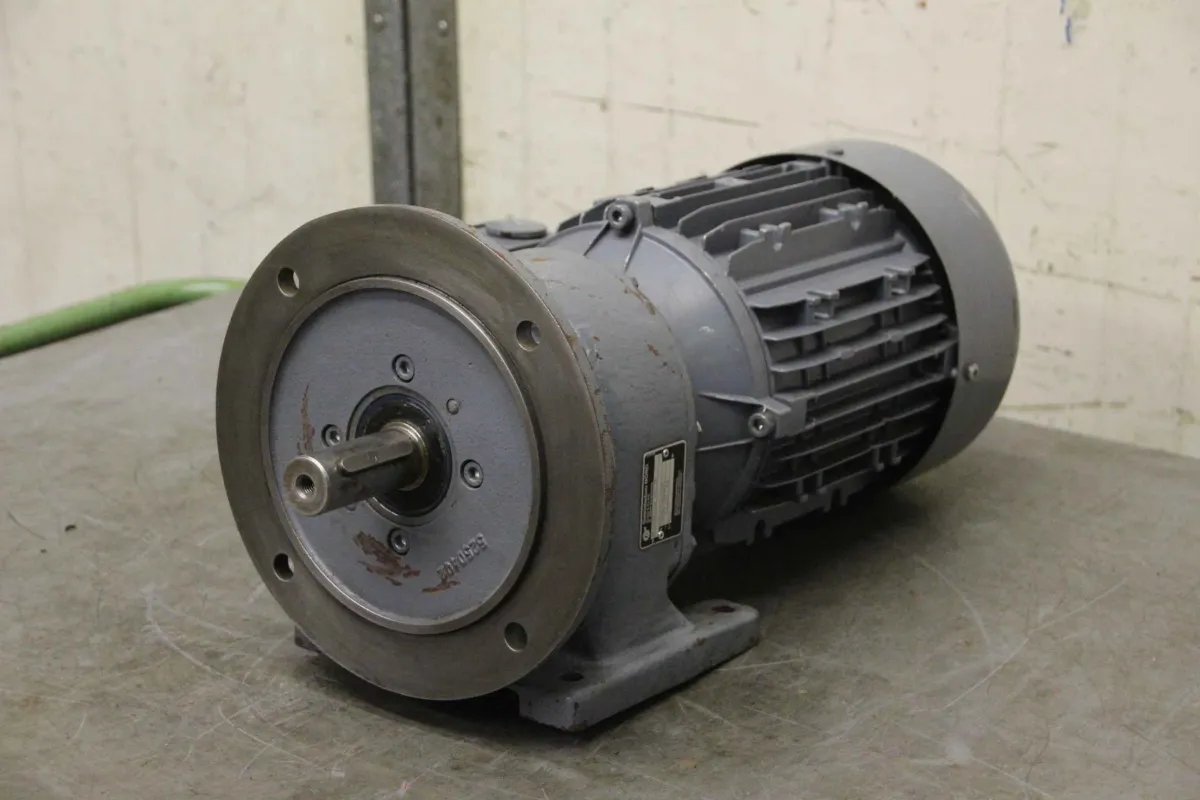 Nord SK 25XF-112 M/4 TF Getriebemotor 4 kW 104 U/min