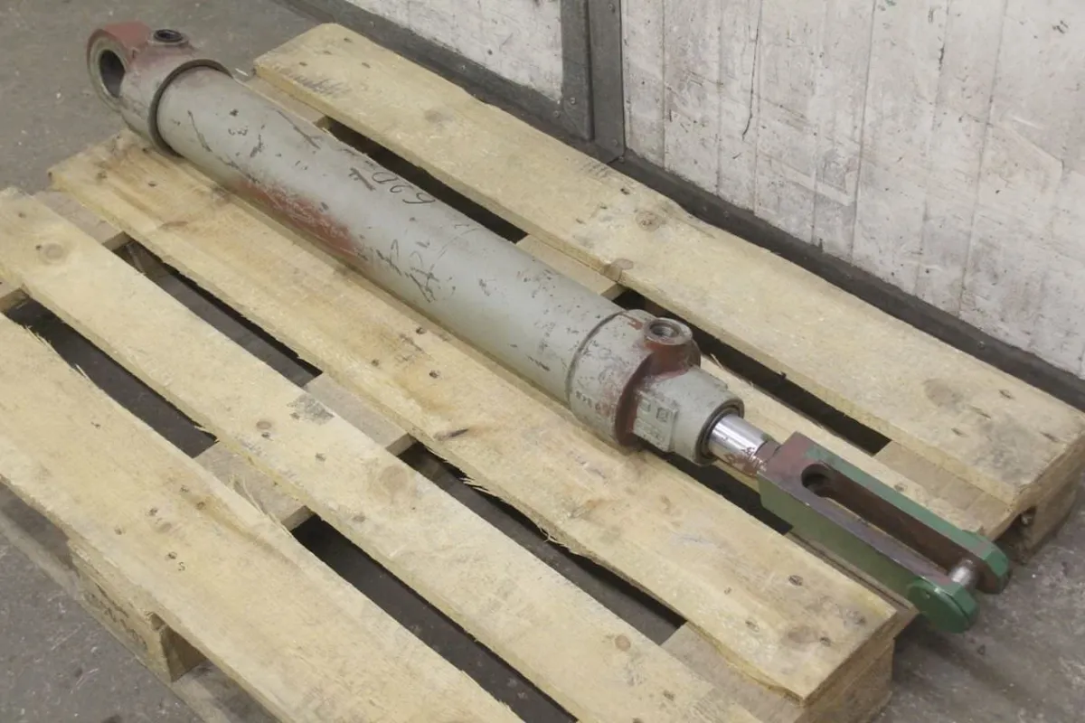 ORSTA Hub 620 mm Hydraulikzylinder