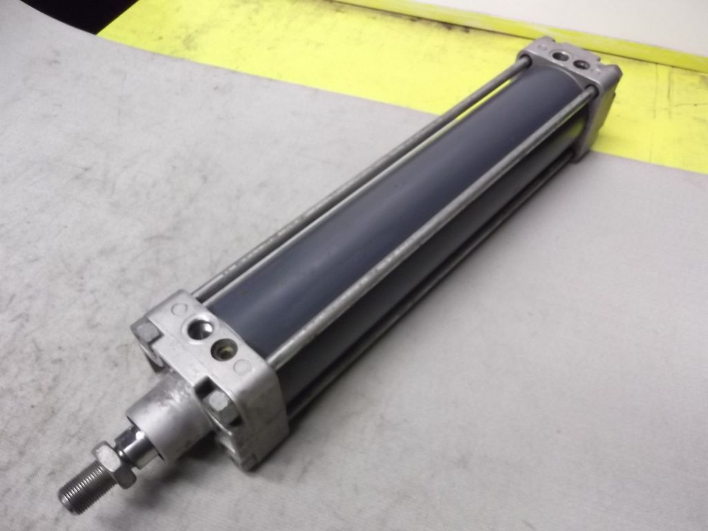 Hub 353 mm Pneumatikzylinder