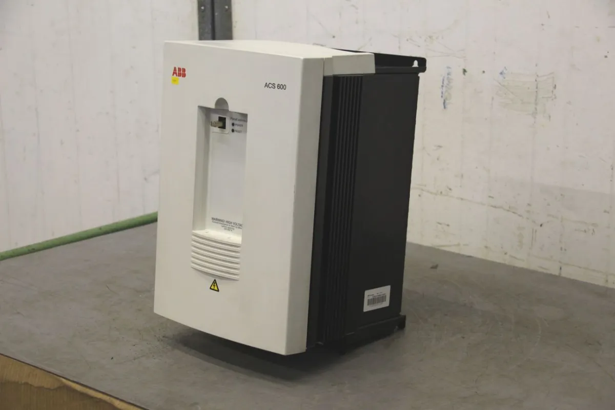 ABB ACS 600 Frequenzumrichter 11 kW