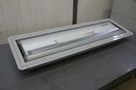 Jung Leuchten JBGDEV/BE 1x39W Maschinenleuchte – RESALE