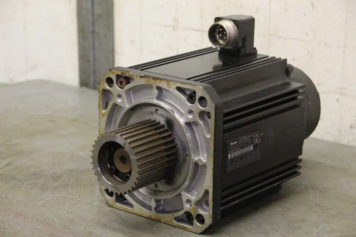 Rexroth Indramat MAC112A-0-LD-2HC/130-A-1 Permanent Magnet Motor