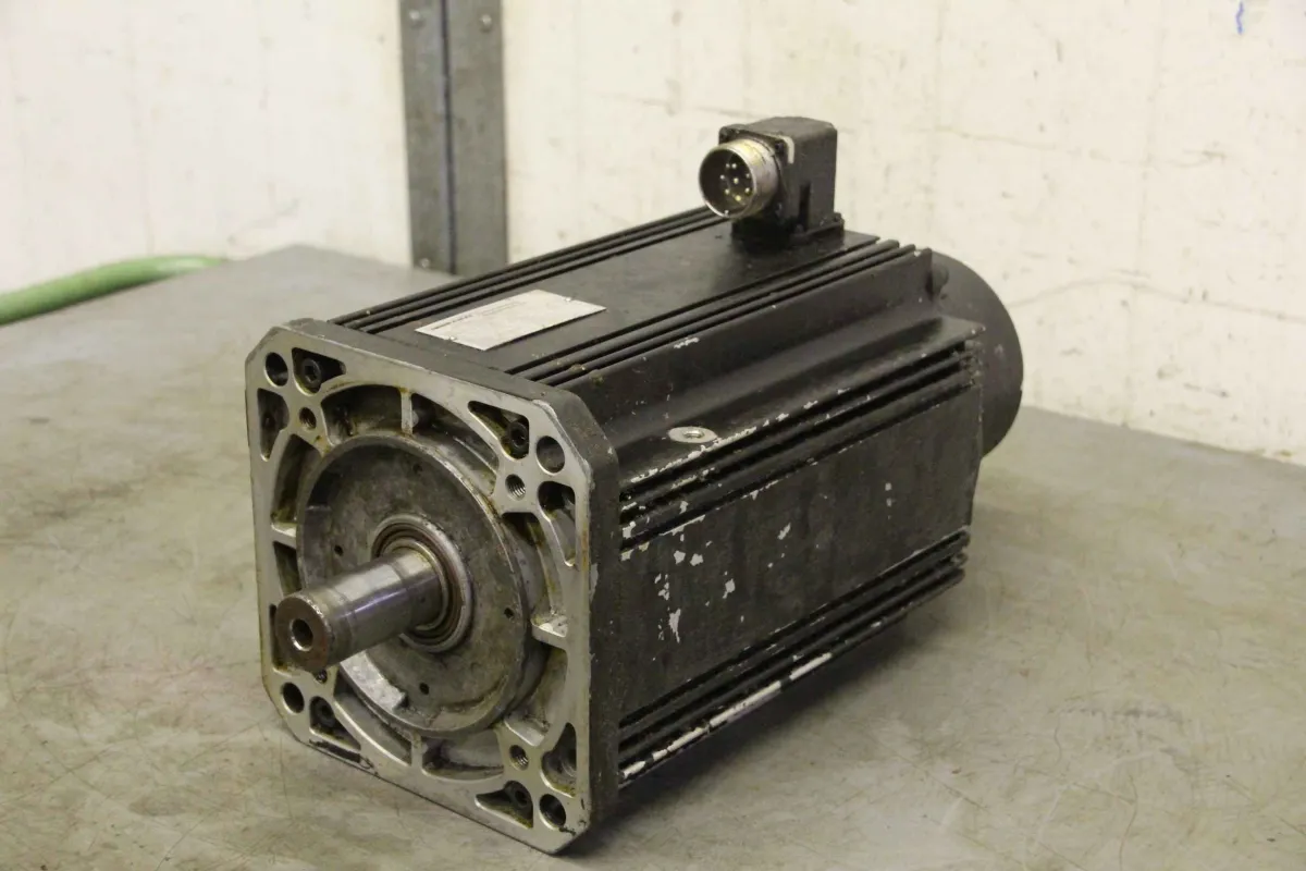 Indramat MAC112B-O-GD-2HC/130-A-O Permanent Magnet Motor