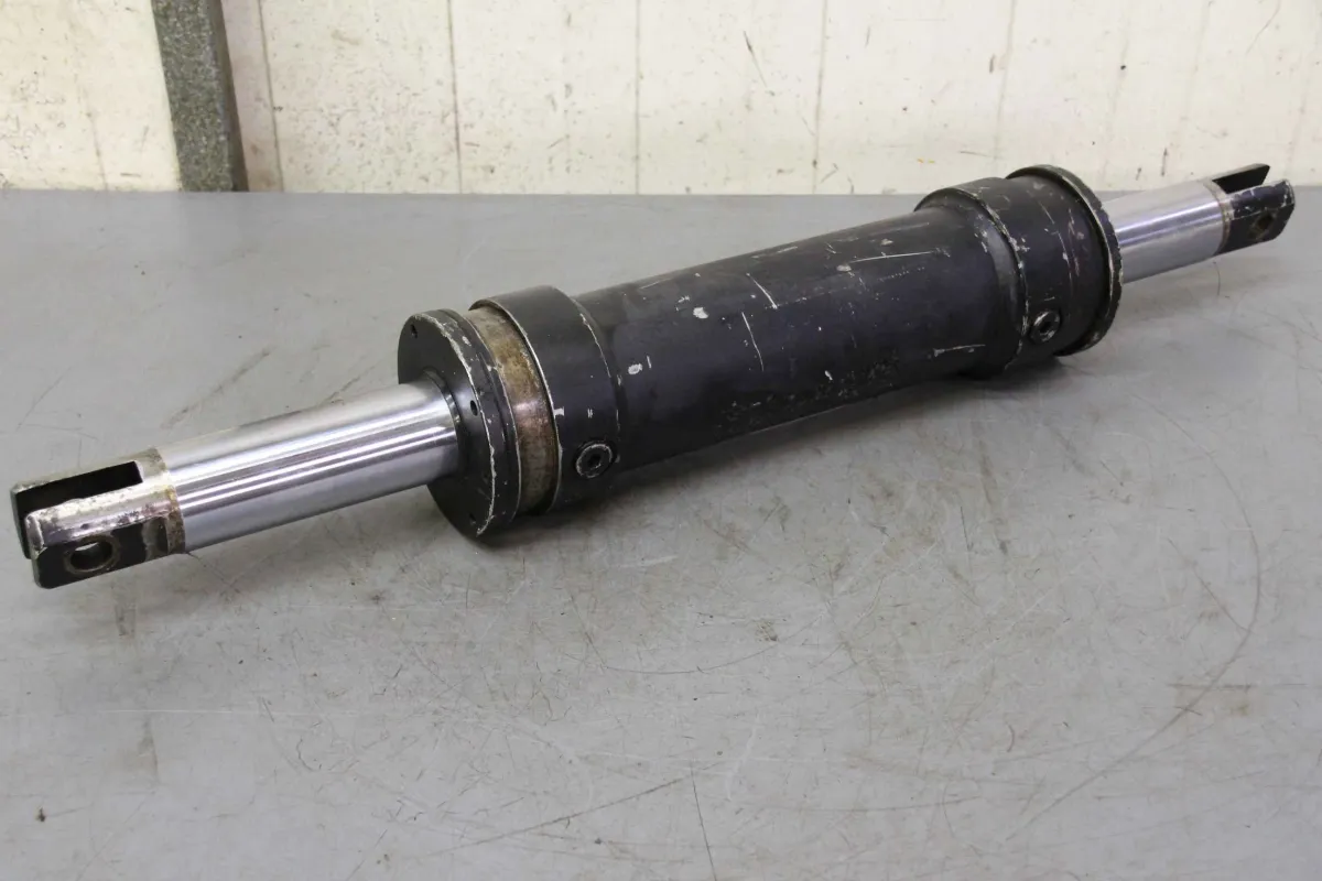 Hub 210 mm Hydraulikzylinder