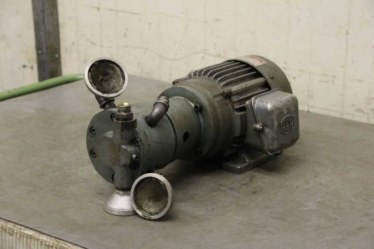 1,1 kW 1420 U/min Zentralschmierung
