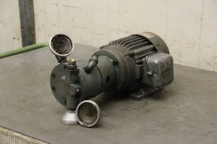 1,1 kW 1420 U/min Zentralschmierung – RESALE