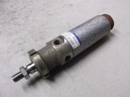 Festo DGW-40-50 Pneumatikzylinder – RESALE