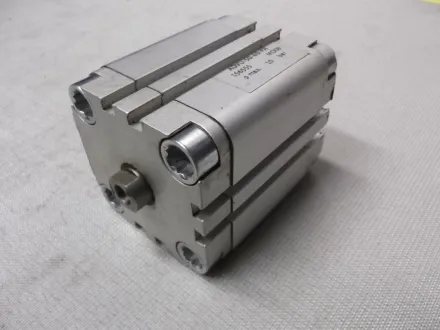 Festo ADVU-50-40-PA Kompaktzylinder – RESALE