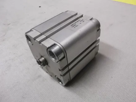 Festo ADVU-63-50-PA Kompaktzylinder – RESALE