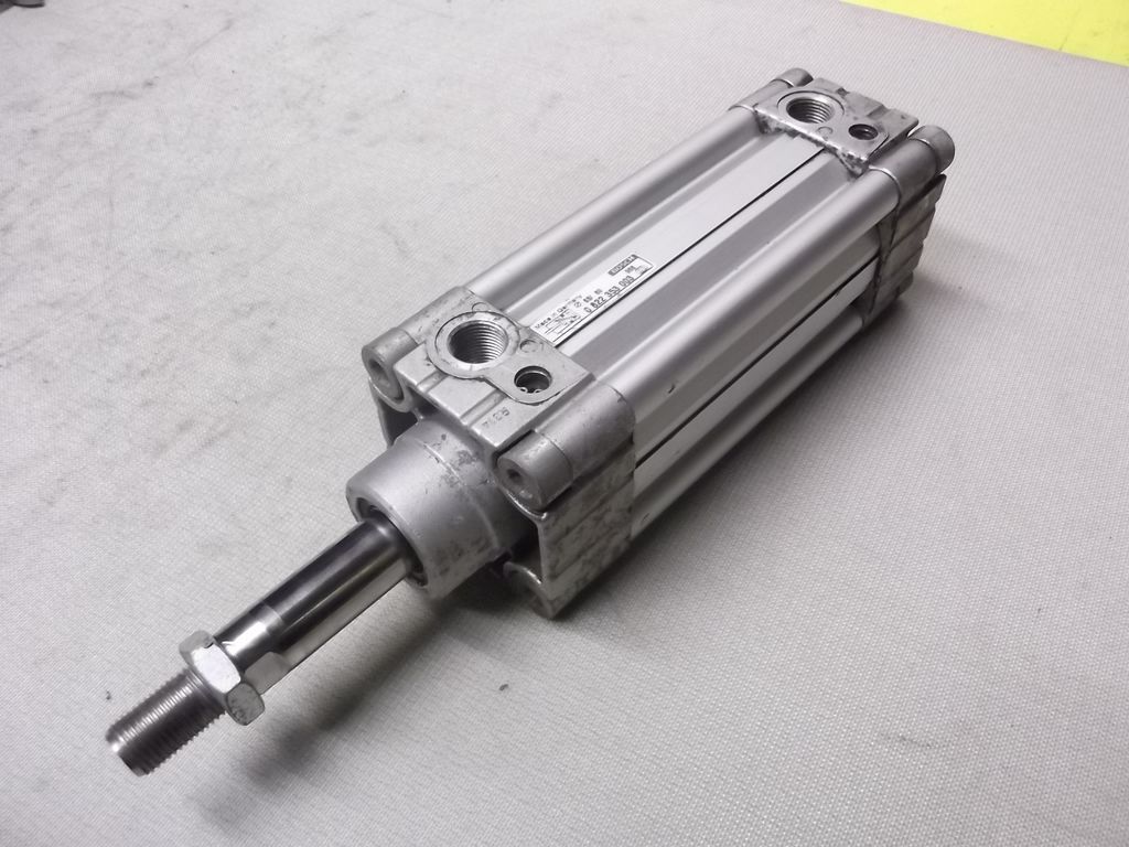 Bosch 0 822 353 003 Pneumatikzylinder