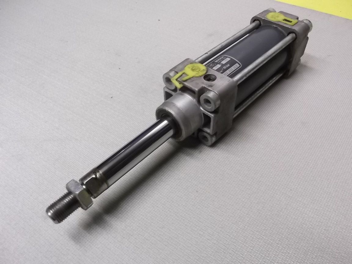 Bosch 0 822 222 013 Pneumatikzylinder