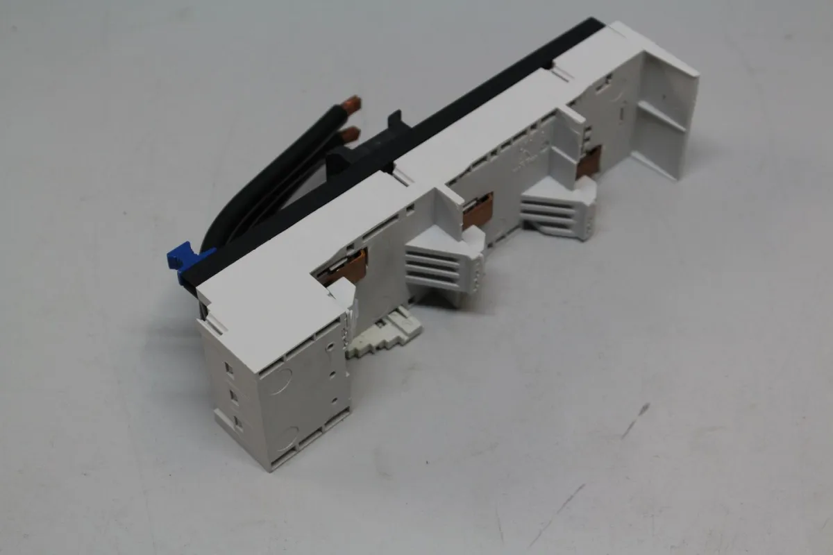 RITTAL SV9340.430 Sammelschienenadapter OM-Adapter