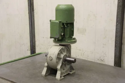 Bonfiglioli MVF 86/V Getriebemotor 1,5 kW 50 U/min – RESALE