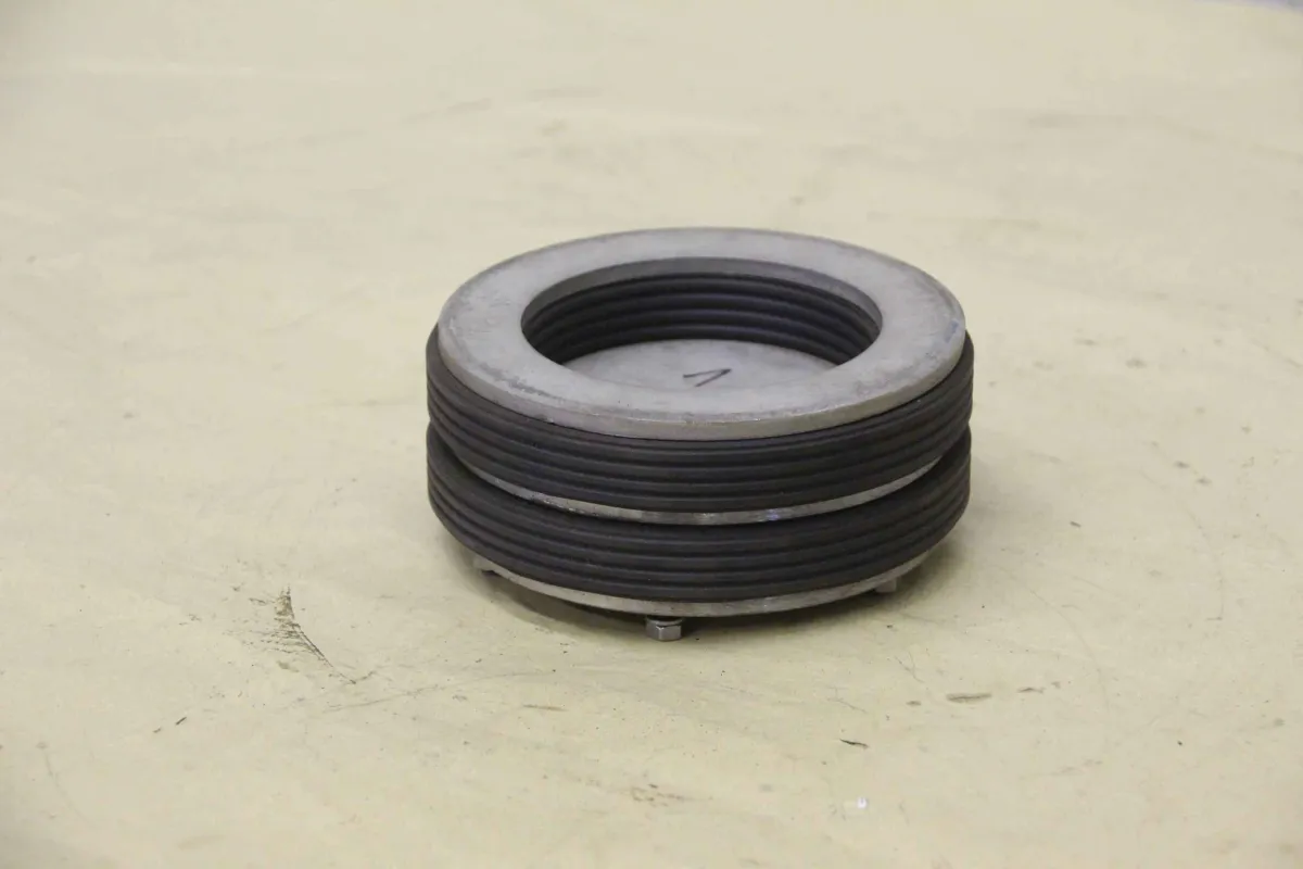 Edelstahl Ø 152/100 mm Rohrdichtkissen