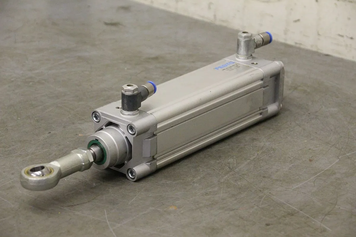 Festo DNC-63-160-PPV-A Pneumatikzylinder