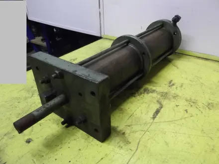 Hub 465 mm Pneumatikzylinder – RESALE