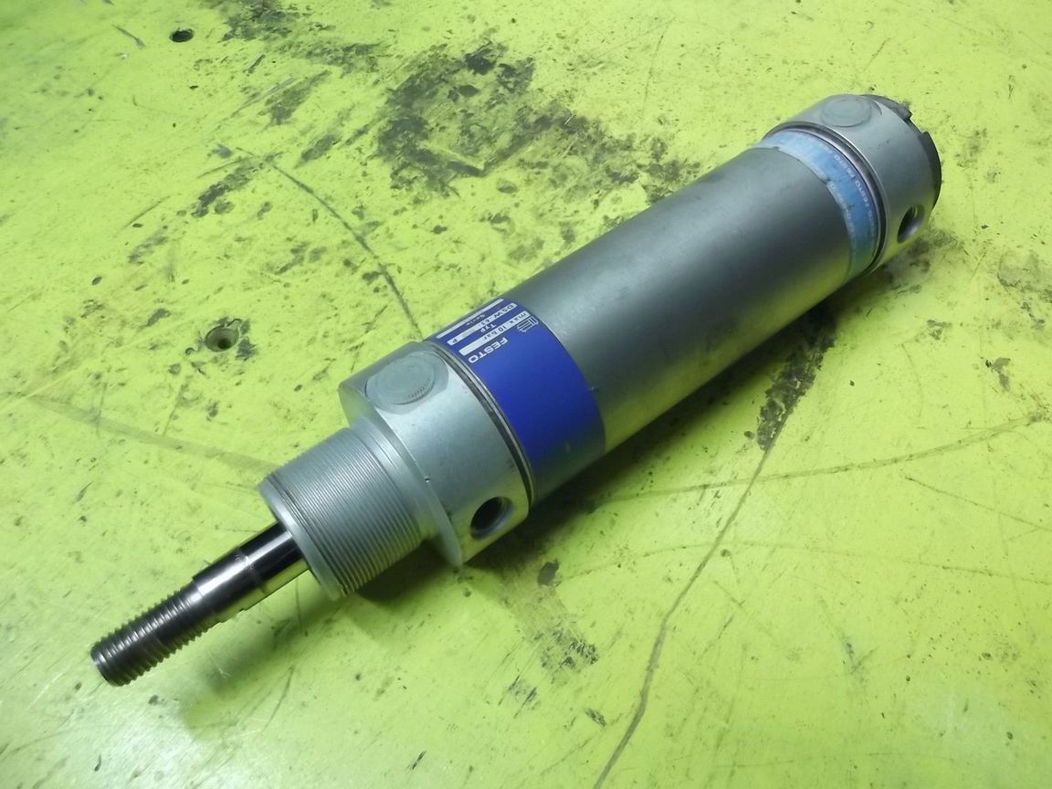 Festo DSW-63-100 P Pneumatikzylinder