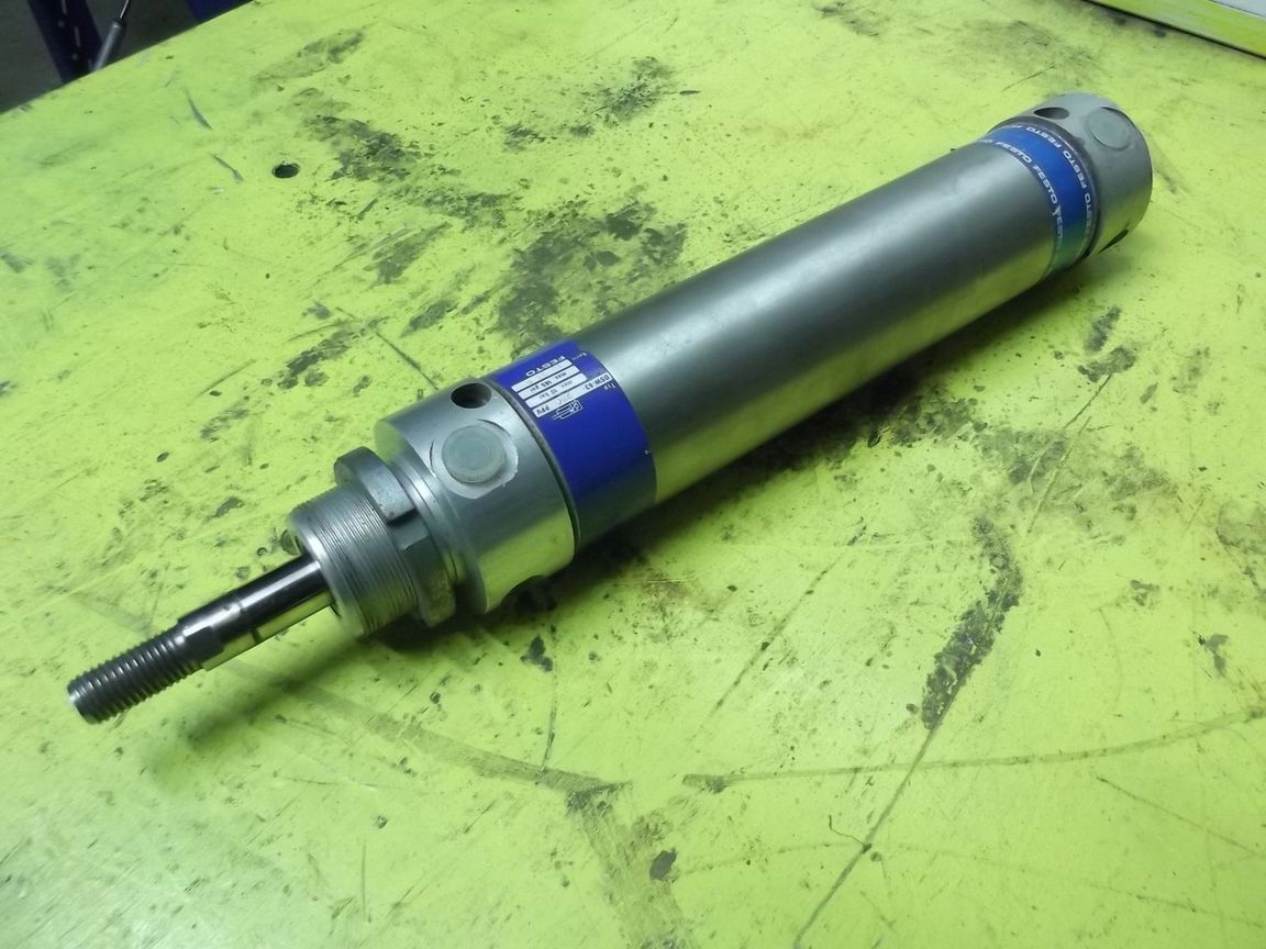 Festo DSW-63-200 PPV Pneumatikzylinder