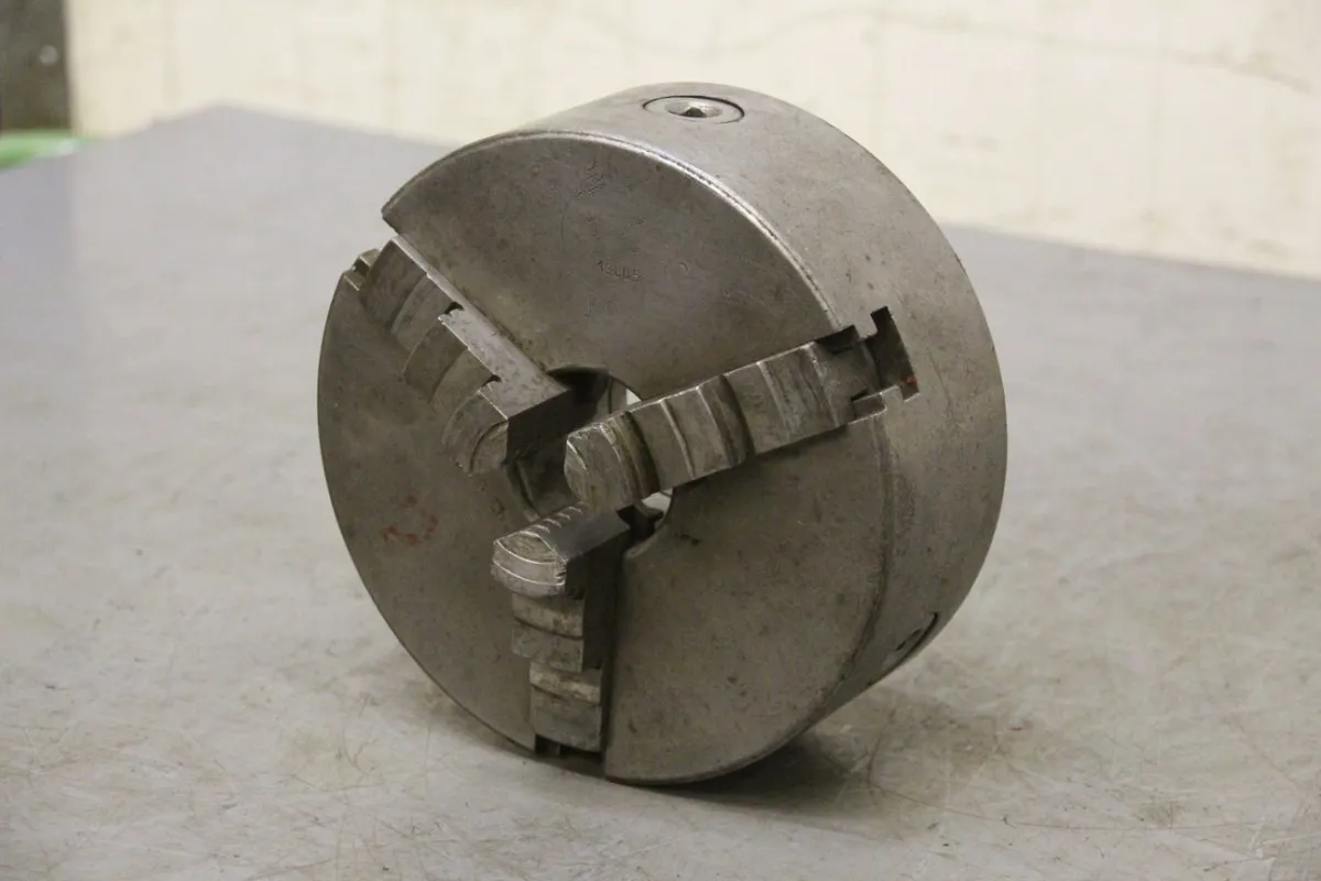 Ø 200 mm Dreibackenfutter