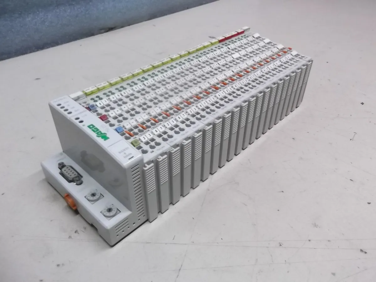 Wago Profibus Feldbuskoppler mit 19 Busklemmen