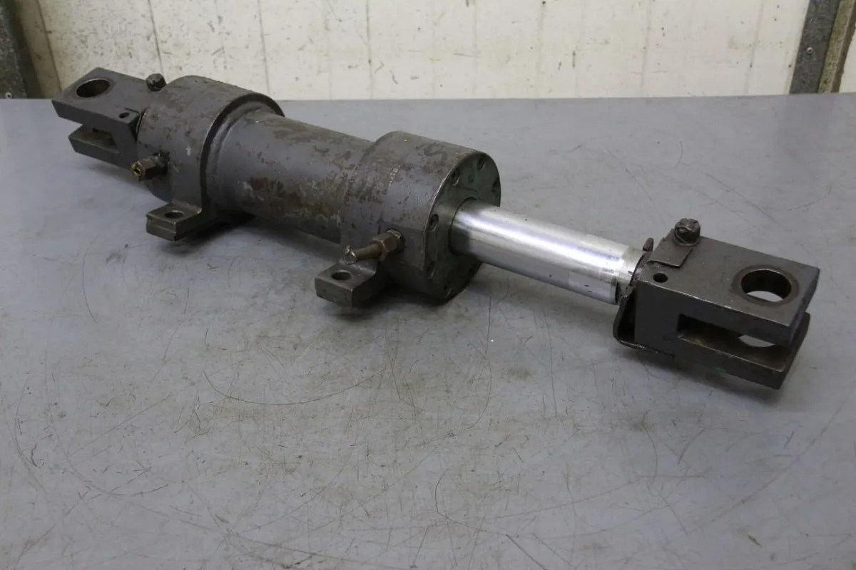 Unbekannt 50 x 150 Lenkzylinder