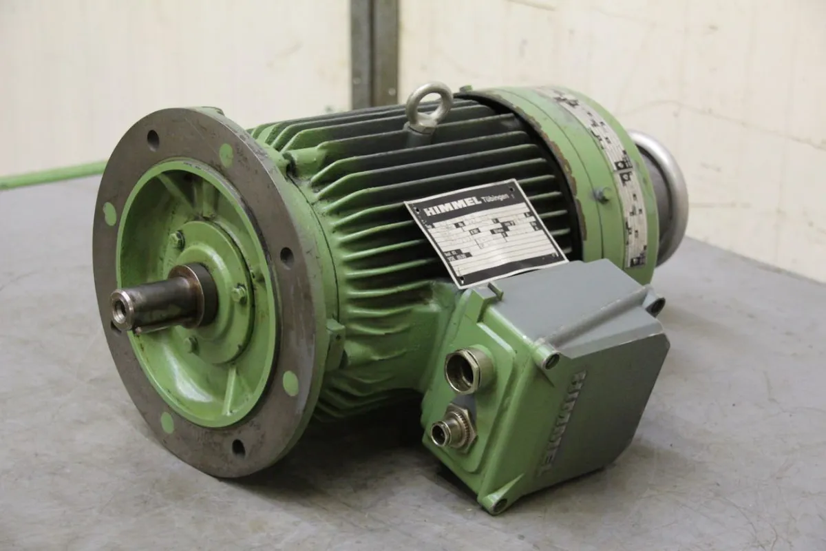 Himmel 4/2 GG112M Elektromotor 1,5/2,5 kW 1470/2935 U/min