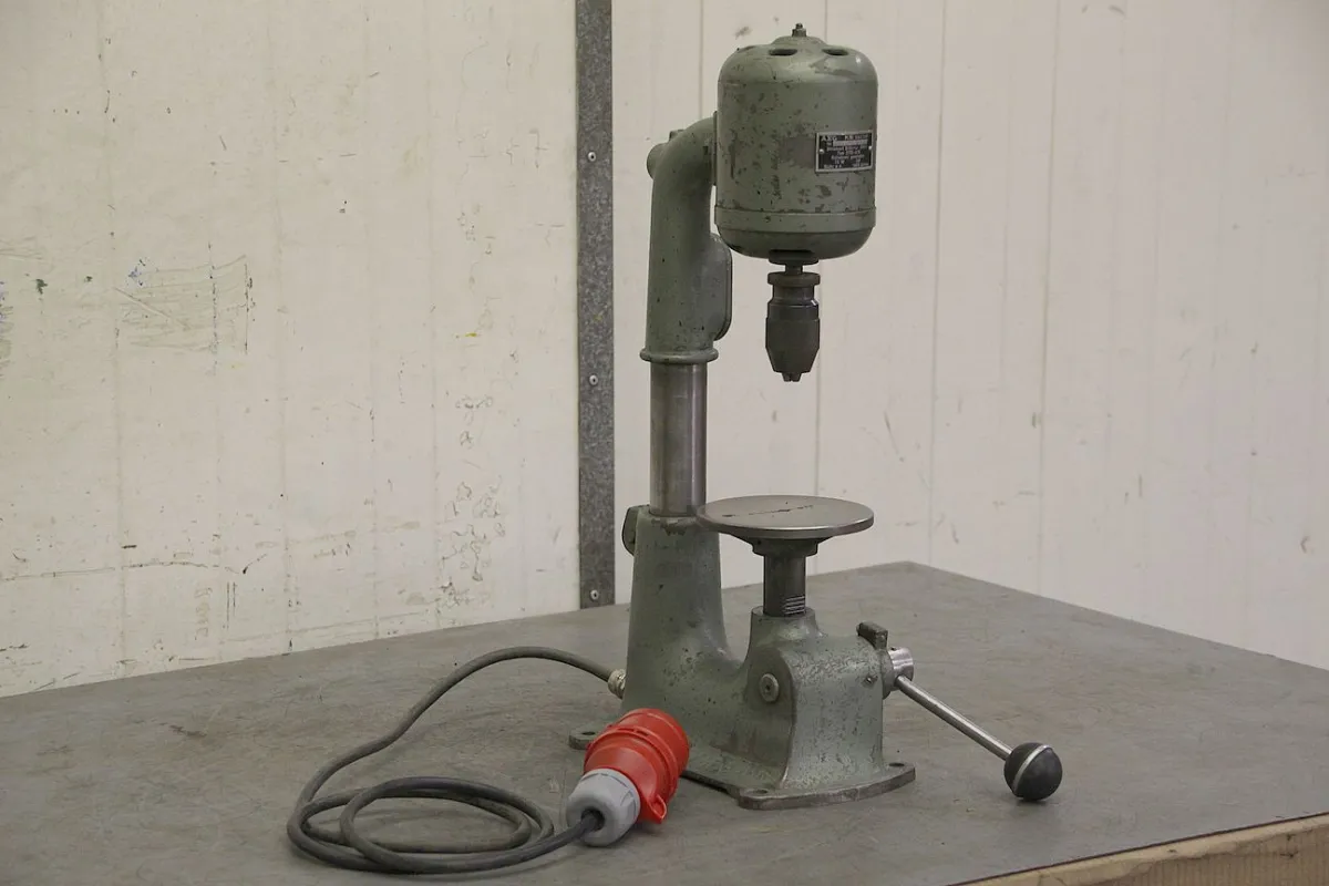AEG DTB-4/6 Tischbohrmaschine