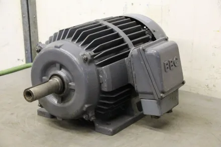 Bbc vQUX160L6-4AI Elektromotor 4/12 kW 980/1470 U/min – RESALE