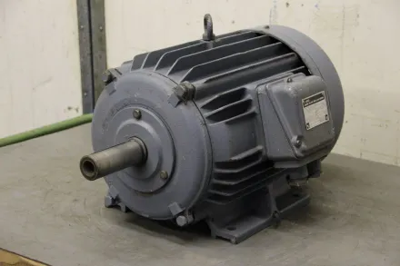 Asea MBX160M8/6/4 Elektromotor 1,6/2,2/6,6 kW 730/980/1460 U/min – RESALE