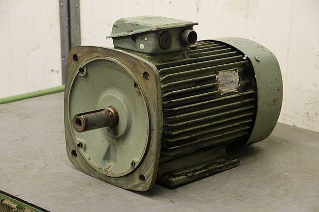 VEM KMR132M4 Elektromotor 11 kW 1440 U/min