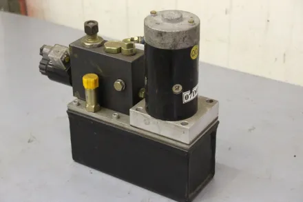 Climax Handling mit Hydrauliktank Hydraulikpumpe für Elektrostapler 24 V – RESALE