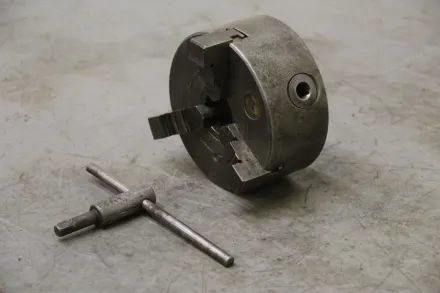 Röhm Durchmesser 125 mm Dreibackenfutter – RESALE