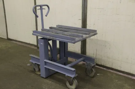 Hub manuell Werkzeugwechselwagen – RESALE