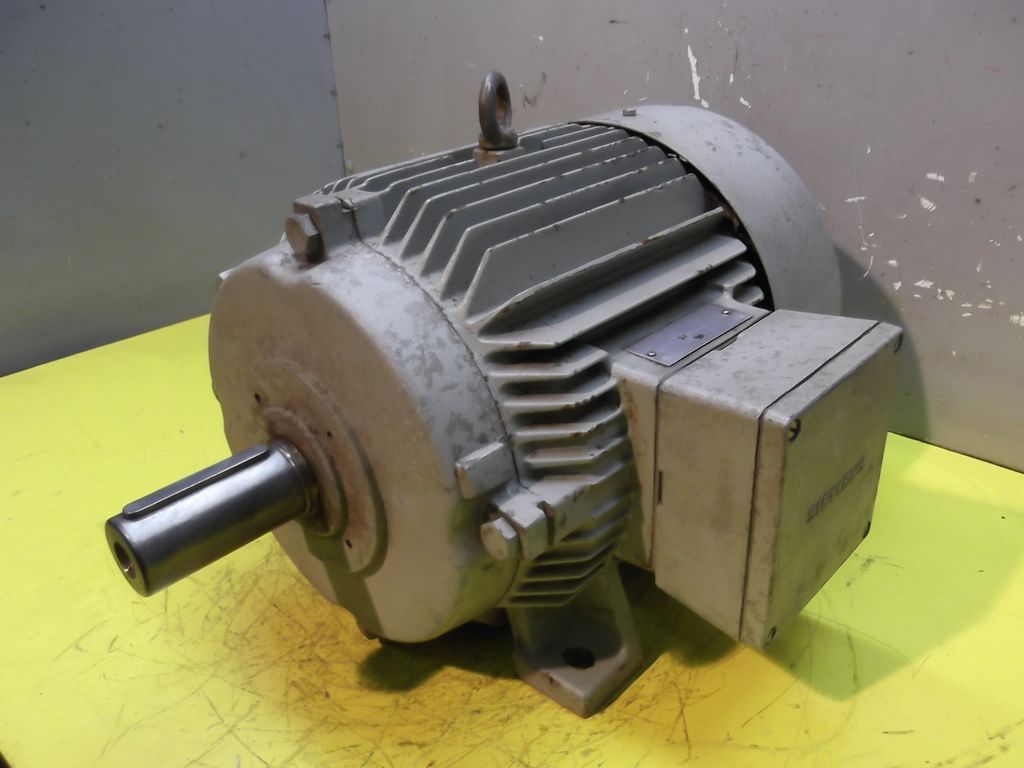 Siemens 1LA3130-6AA90 Elektromotor 2,5 kW 920 U/min