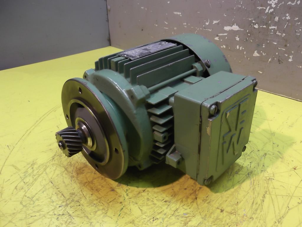 SEW FA40DT71K-4 Elektromotor 0,15 kW 1400 U/min