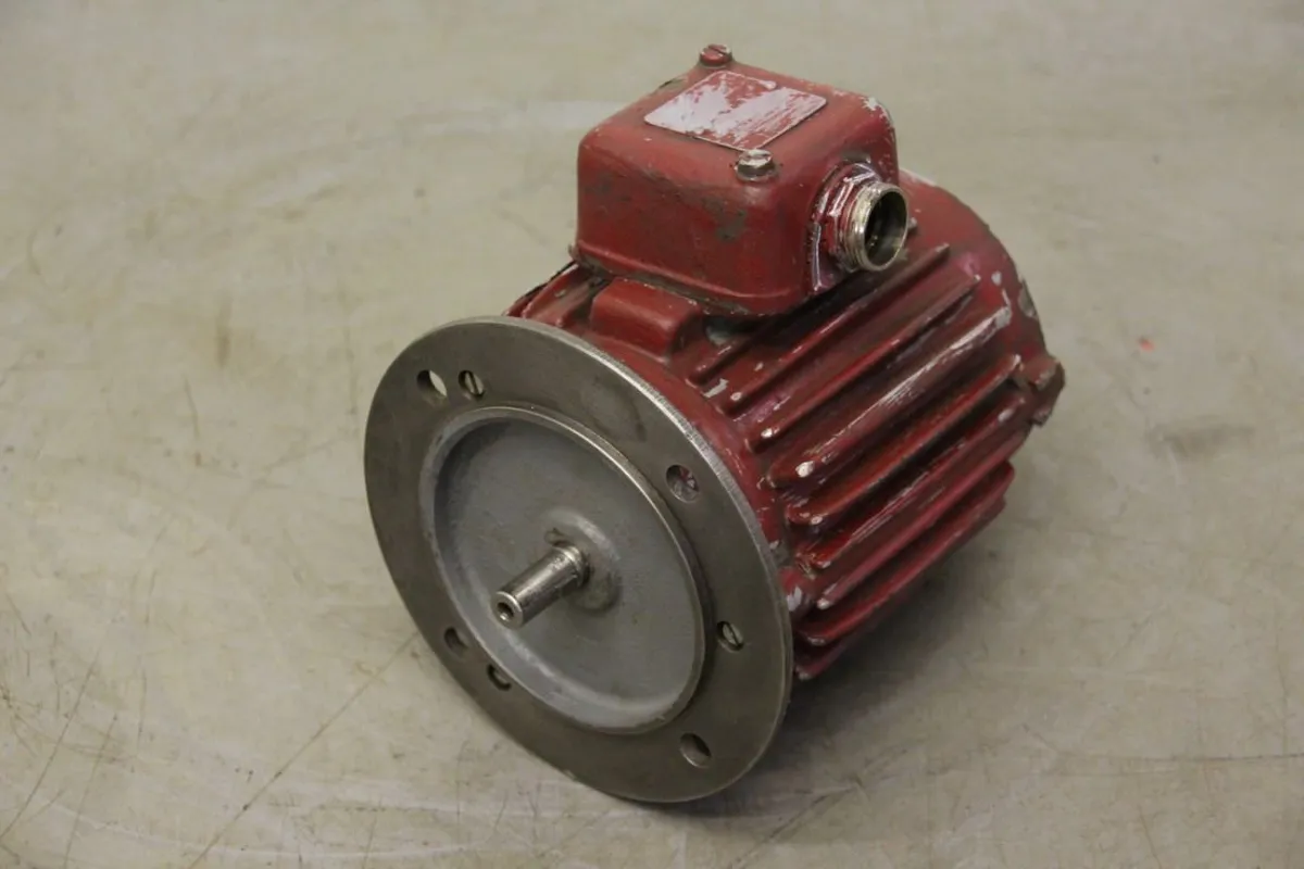 IEC/CENEL 63 11-RFA4-b Elektromotor 0,18 kW 1380 U/min