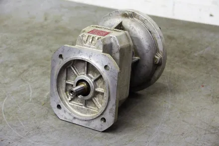 Bonfiglioli S10 1F P71 Getriebe 1:10,3 – RESALE