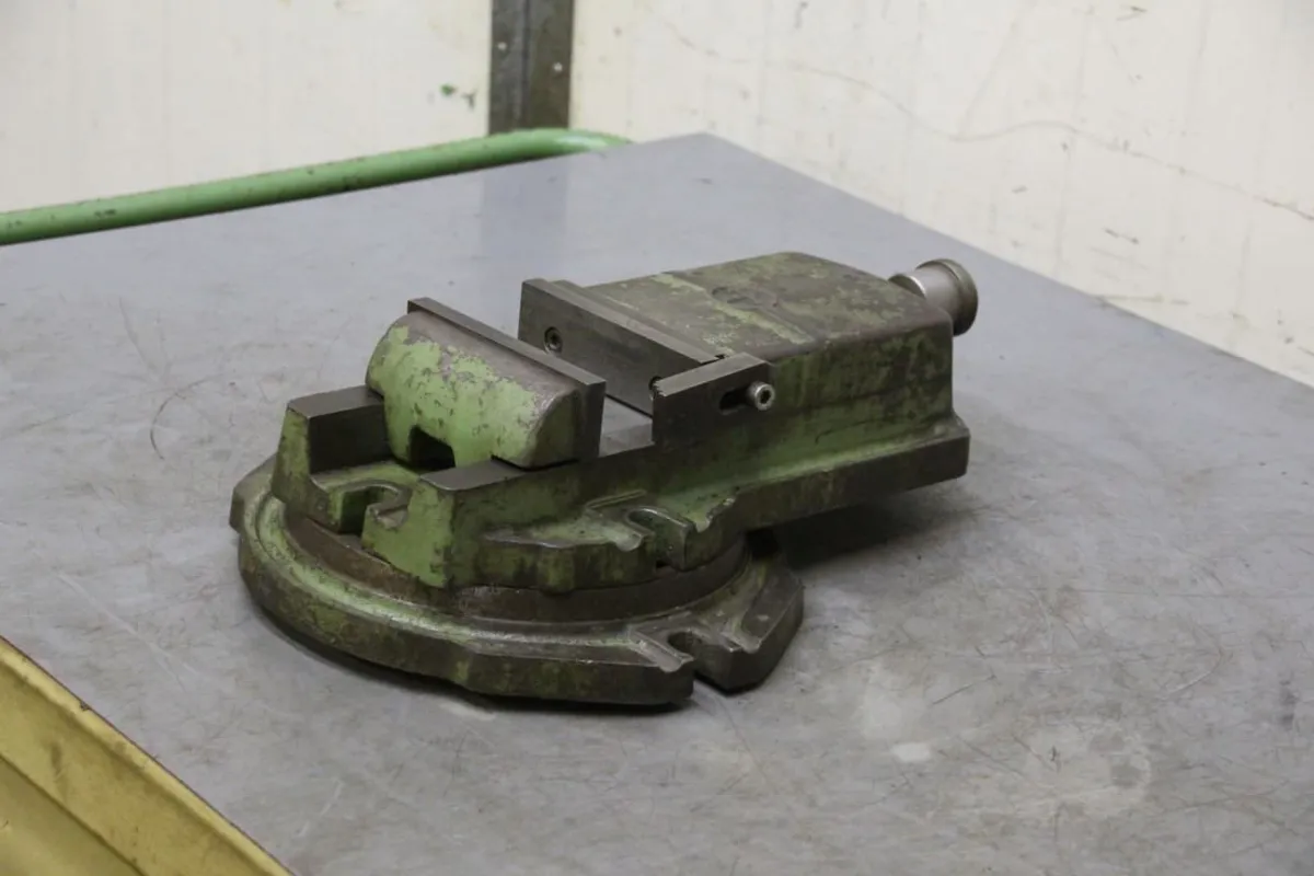 Prewo Spannweite 100 mm Maschinenschraubstock drehbar